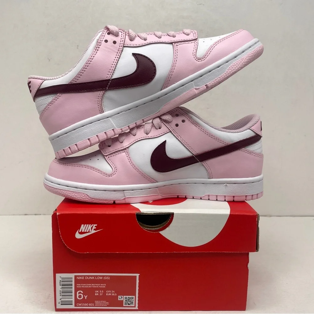 Nike Dunk Low GS “Pink Foam/Valentine’s” 2022 - Picture 3 of 4
